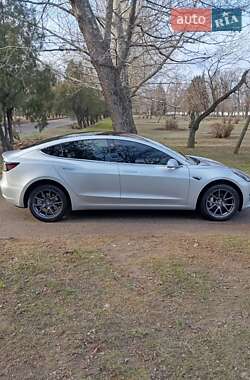 Седан Tesla Model 3 2018 в Никополе