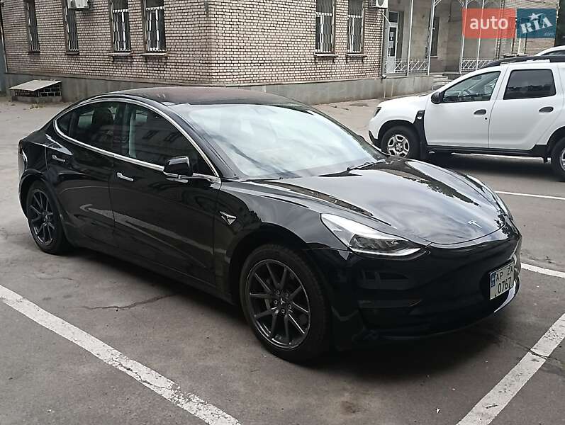 Седан Tesla Model 3 2018 в Запорожье