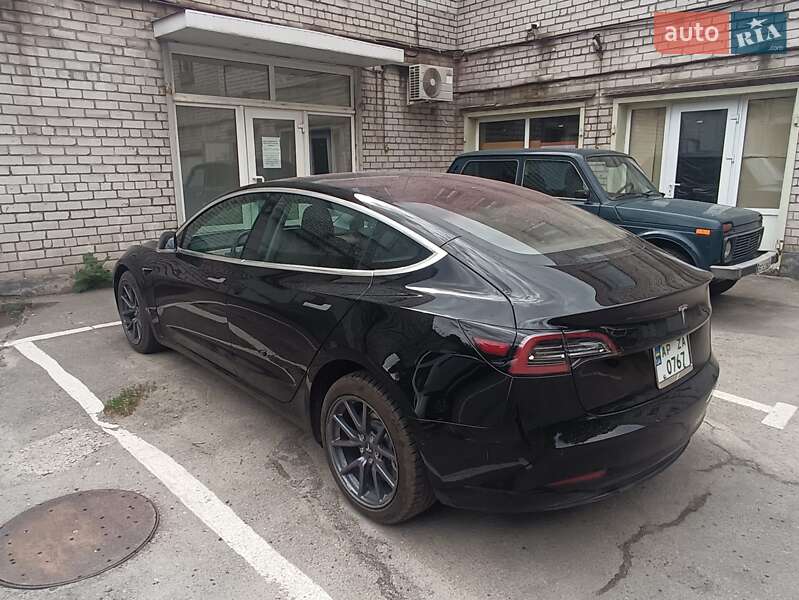 Седан Tesla Model 3 2018 в Запорожье