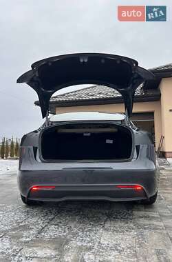 Седан Tesla Model 3 2024 в Луцьку