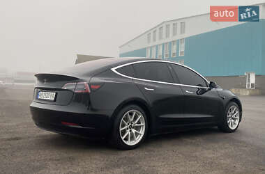 Седан Tesla Model 3 2018 в Тульчині