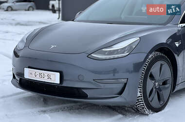 Седан Tesla Model 3 2019 в Тернополі