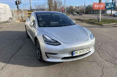 Седан Tesla Model 3 2018 в Николаеве