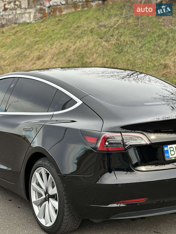 Седан Tesla Model 3 2020 в Одессе