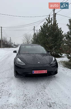 Седан Tesla Model 3 2020 в Рівному