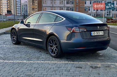 Седан Tesla Model 3 2019 в Вінниці