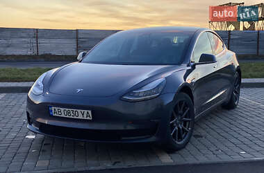 Седан Tesla Model 3 2019 в Вінниці