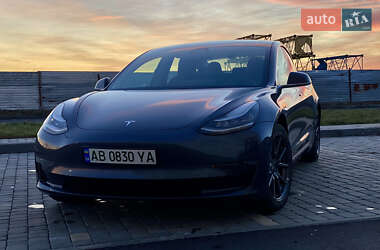 Седан Tesla Model 3 2019 в Вінниці