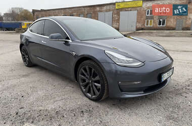 Седан Tesla Model 3 2019 в Киеве