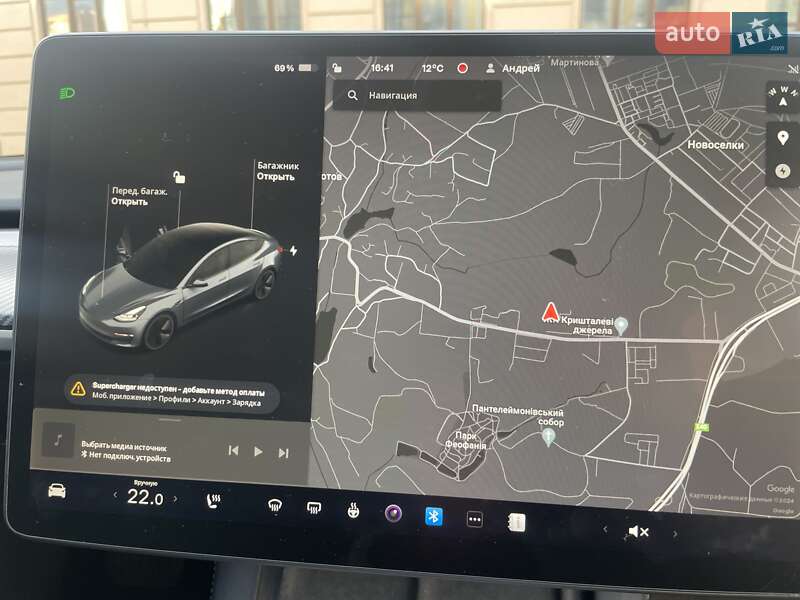 Седан Tesla Model 3 2022 в Киеве