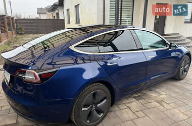 Седан Tesla Model 3 2019 в Черкассах