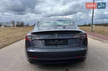 Седан Tesla Model 3 2023 в Тернополі