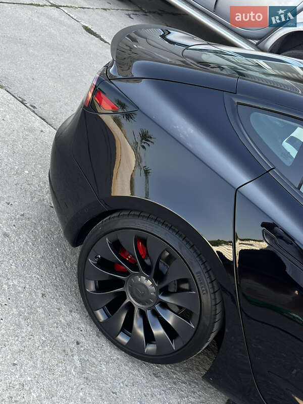 Седан Tesla Model 3 2019 в Одессе