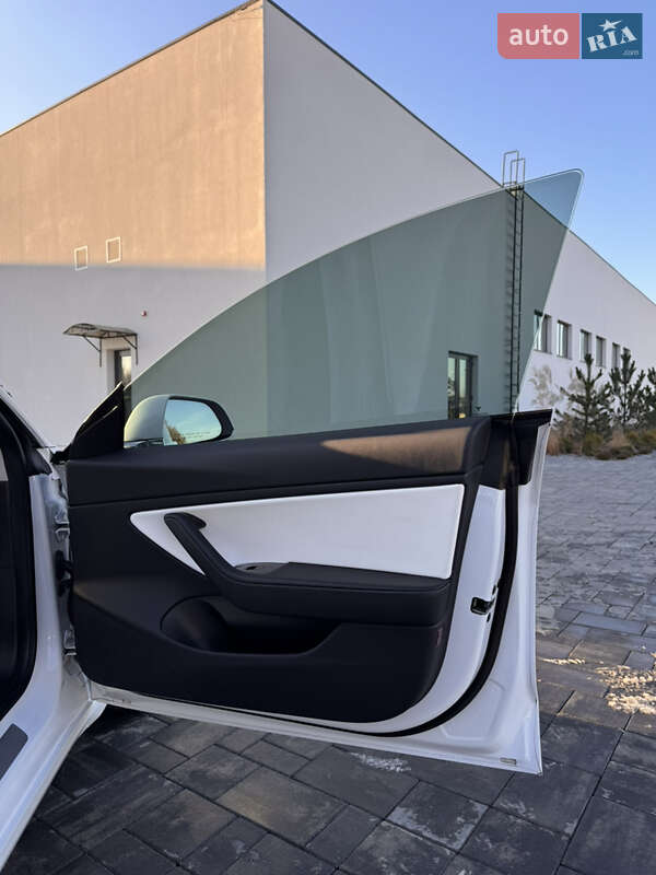 Седан Tesla Model 3 2019 в Луцьку фото 26 Седан Tesla Model 3 2019 в Луцьку