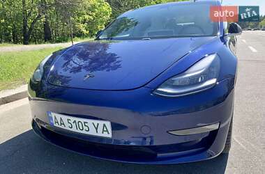 Седан Tesla Model 3 2019 в Києві