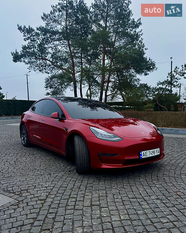 Седан Tesla Model 3 2020 в Днепре