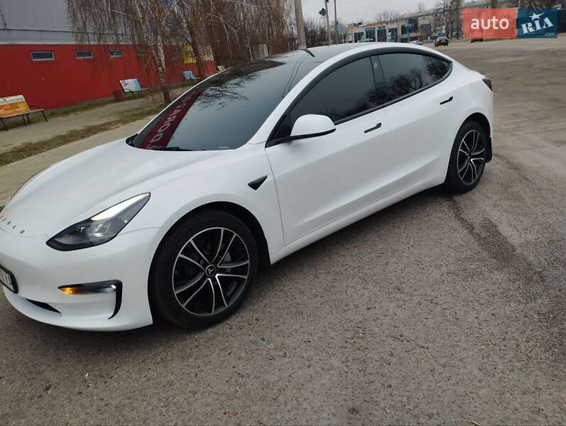 Седан Tesla Model 3 2023 в Днепре фото 5 Седан Tesla Model 3 2023 в Днепре