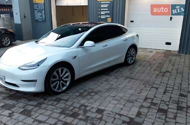 Tesla Model 3 2017