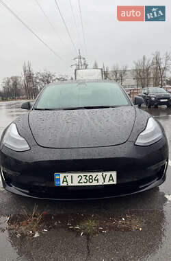 Седан Tesla Model 3 2022 в Киеве