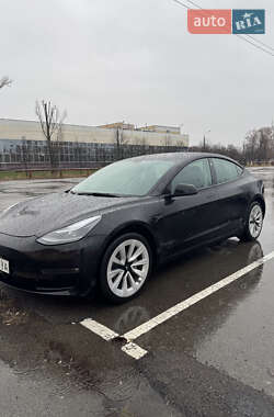 Tesla Model 3 2022