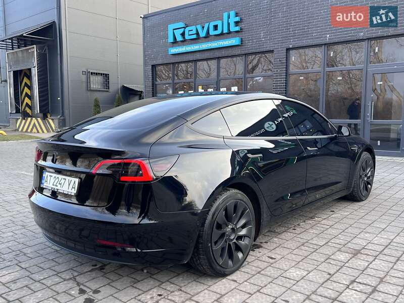 Седан Tesla Model 3 2019 в Івано-Франківську