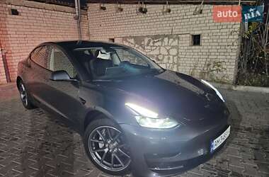 Седан Tesla Model 3 2022 в Житомире