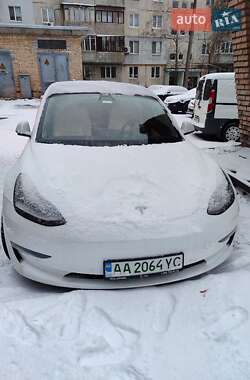 Седан Tesla Model 3 2019 в Киеве