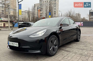 Седан Tesla Model 3 2019 в Харкові