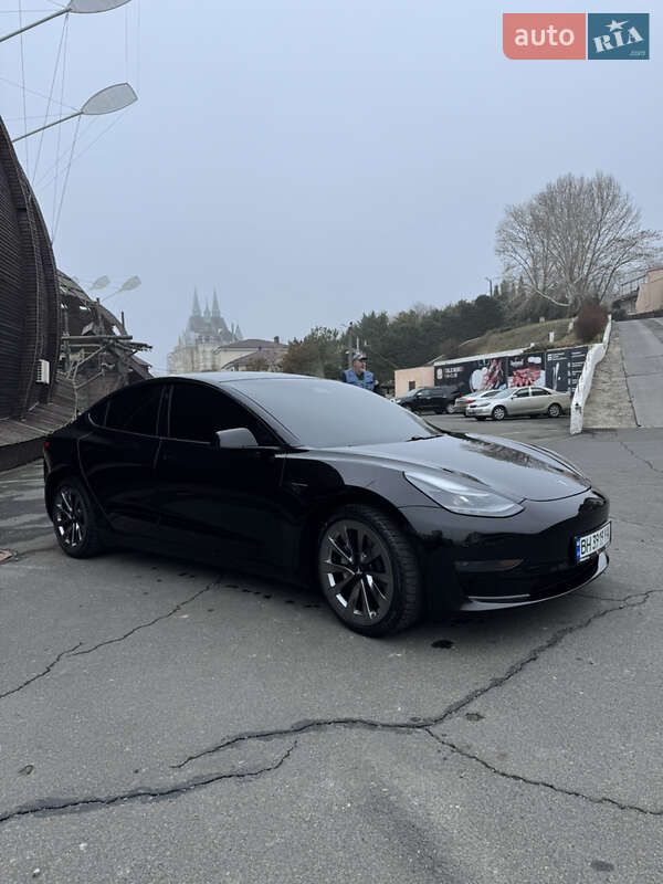 Седан Tesla Model 3 2021 в Одесі