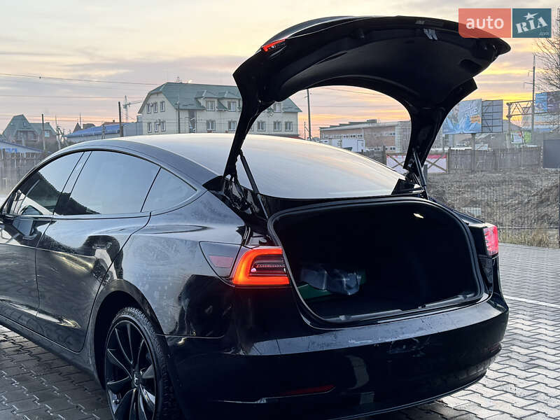 Седан Tesla Model 3 2018 в Луцке фото 3 Седан Tesla Model 3 2018 в Луцке