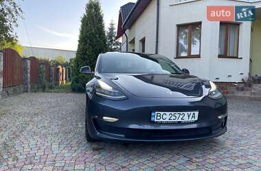 Седан Tesla Model 3 2018 в Львові