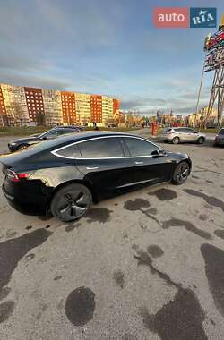 Седан Tesla Model 3 2018 в 