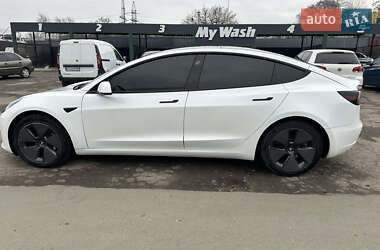 Седан Tesla Model 3 2020 в 