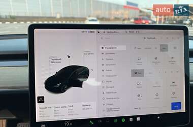 Седан Tesla Model 3 2019 в 