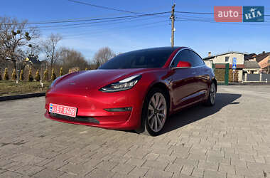 Седан Tesla Model 3 2018 в 