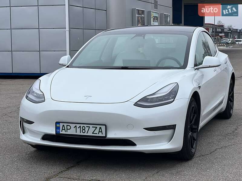Седан Tesla Model 3 2020 в Запорожье