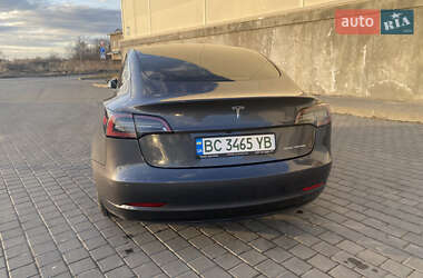 Седан Tesla Model 3 2019 в 