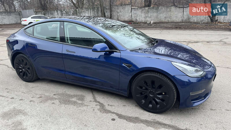 Седан Tesla Model 3 2021 в Днепре