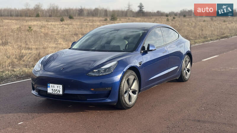 Tesla Model 3 2021