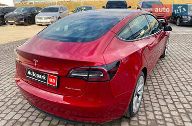 Седан Tesla Model 3 2021 в Львові