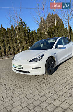 Седан Tesla Model 3 2020 в Львові