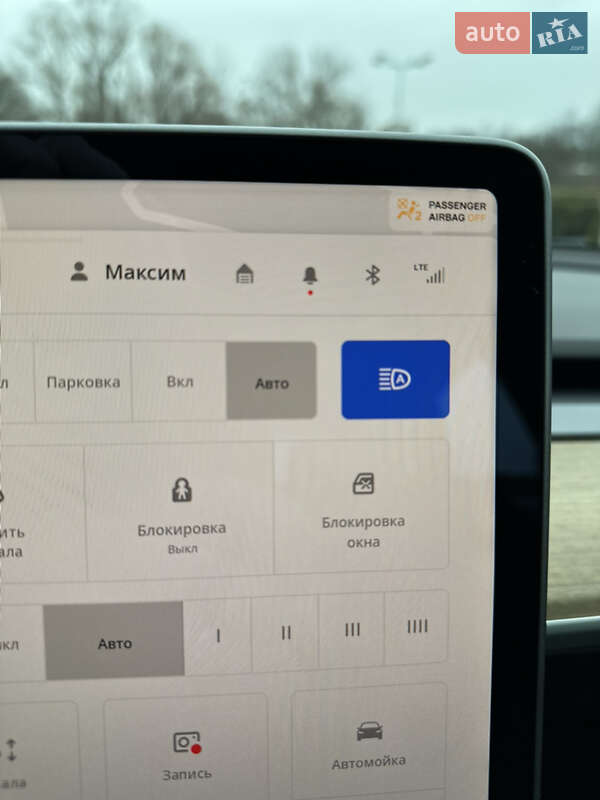 Седан Tesla Model 3 2022 в Дніпрі