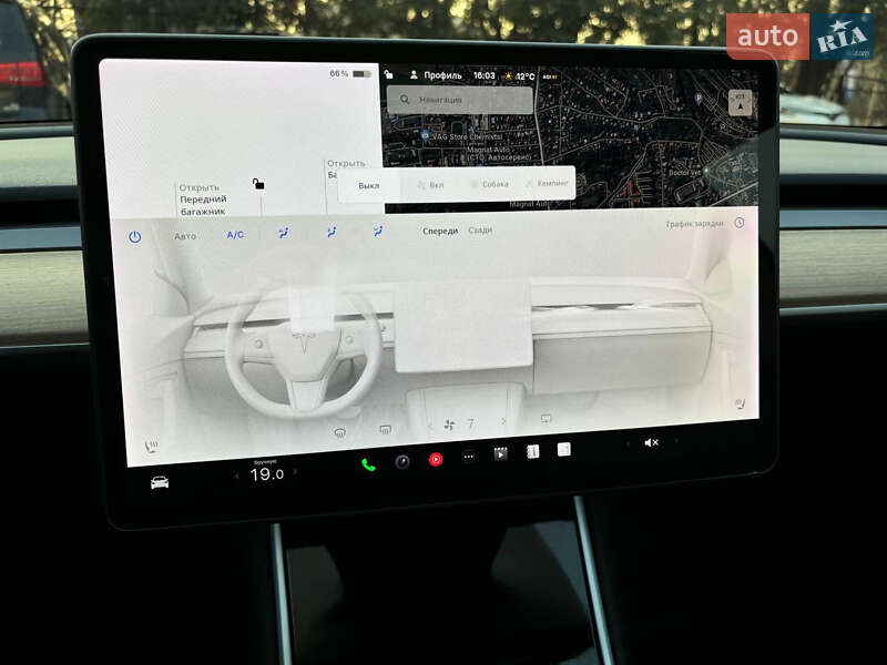 Седан Tesla Model 3 2020 в Чернівцях