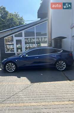 Tesla Model 3 2019