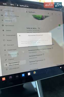 Седан Tesla Model 3 2019 в 