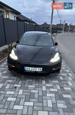 Седан Tesla Model 3 2020 в 
