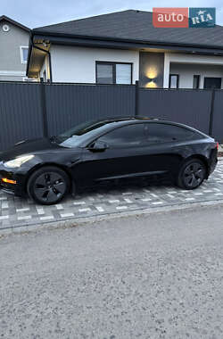Седан Tesla Model 3 2020 в 