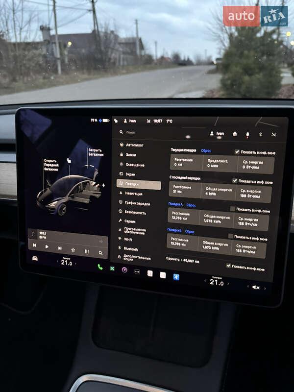 Седан Tesla Model 3 2020 в Киеве