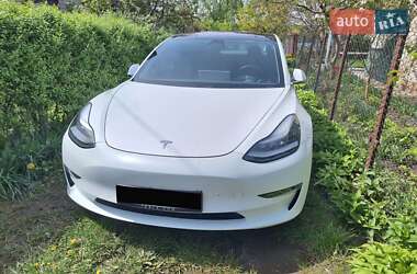Седан Tesla Model 3 2019 в 
