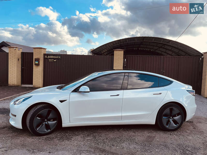 Седан Tesla Model 3 2021 в Запорожье фото Седан Tesla Model 3 2021 в Запорожье